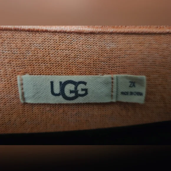 UGG Knit 2-Piece Loungewear Pajama Set • Peach/Coral Burnt Orange • Relaxed Fit - Picture 3 of 3